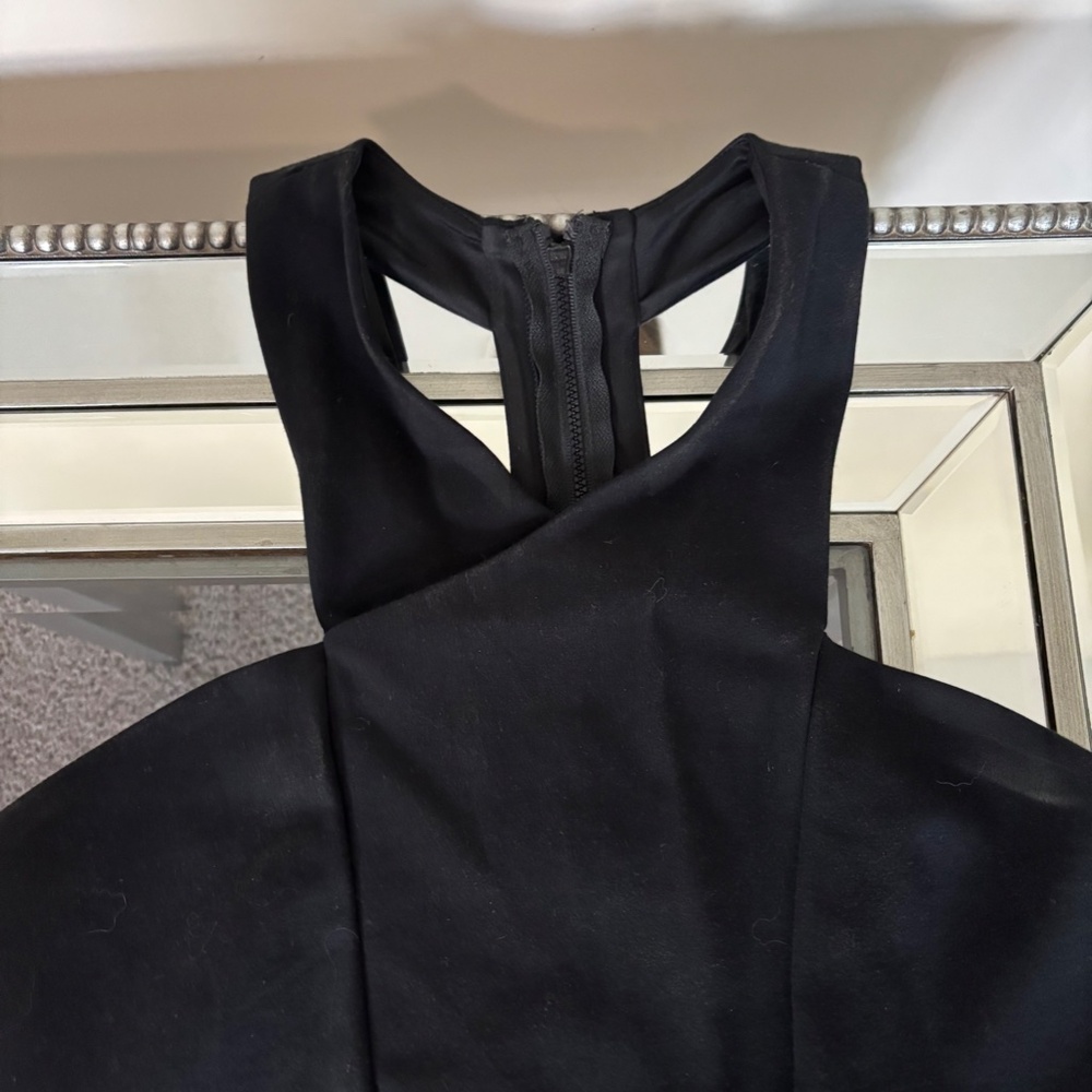 Express Crop Top - Picture 6 of 6